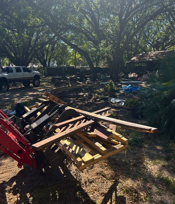 Debris & Junk Removal junk removal groveland fl